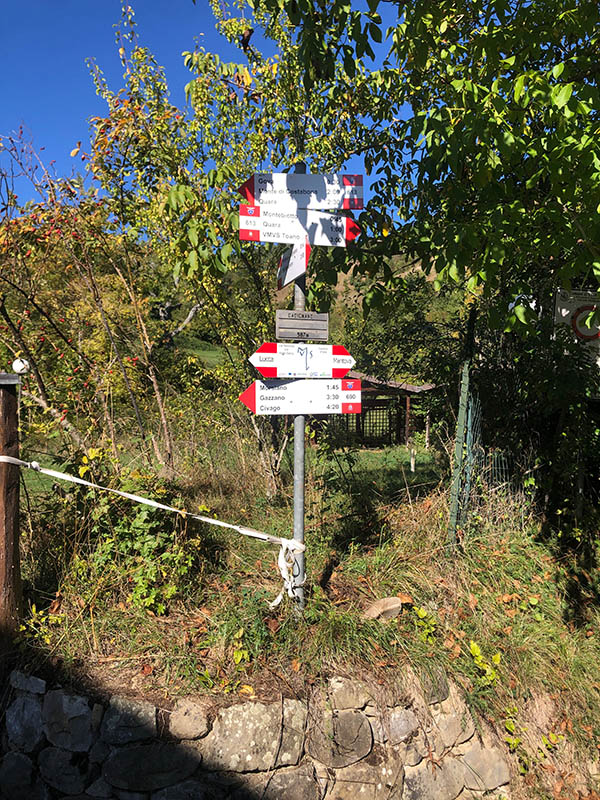 Ripasso segnaletica sul sentiero 613A