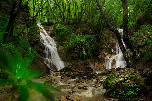 Castello di Monfestino, Cascate del Bucamante e Le Travertine da Serramazzoni